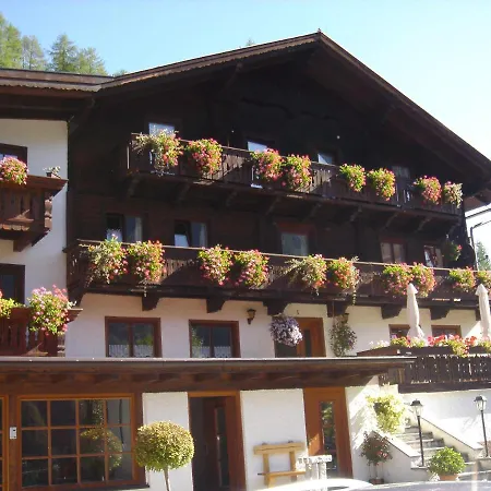 Ferienhof-oberer-gollmitzer-2-5-km-oberhalb-von-heiligenblut-ruhige-sonnige-lage-glocknerblick 別荘 *