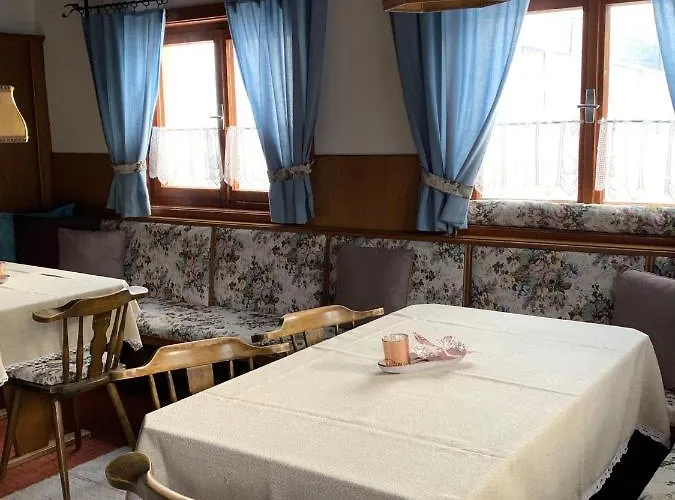 Ferienhof-oberer-gollmitzer-2-5-km-oberhalb-von-heiligenblut-ruhige-sonnige-lage-glocknerblick Heiligenblut